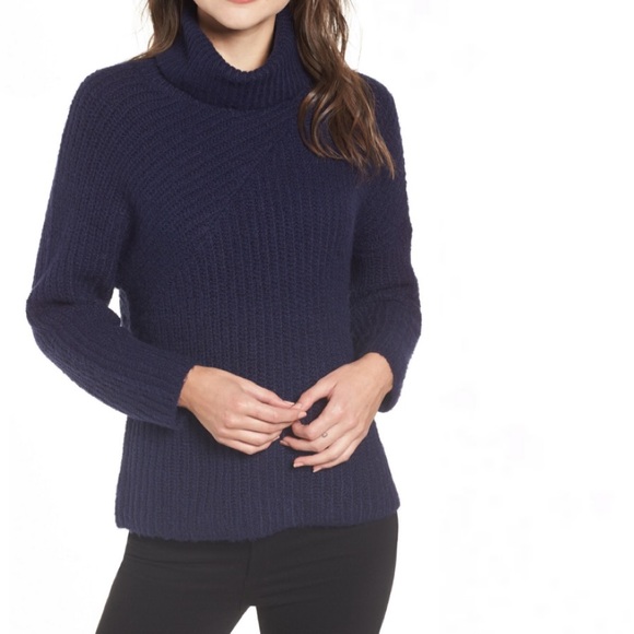 CHELSEA28 Cozy Chunky Turtleneck Sweater Size L - Picture 2 of 6